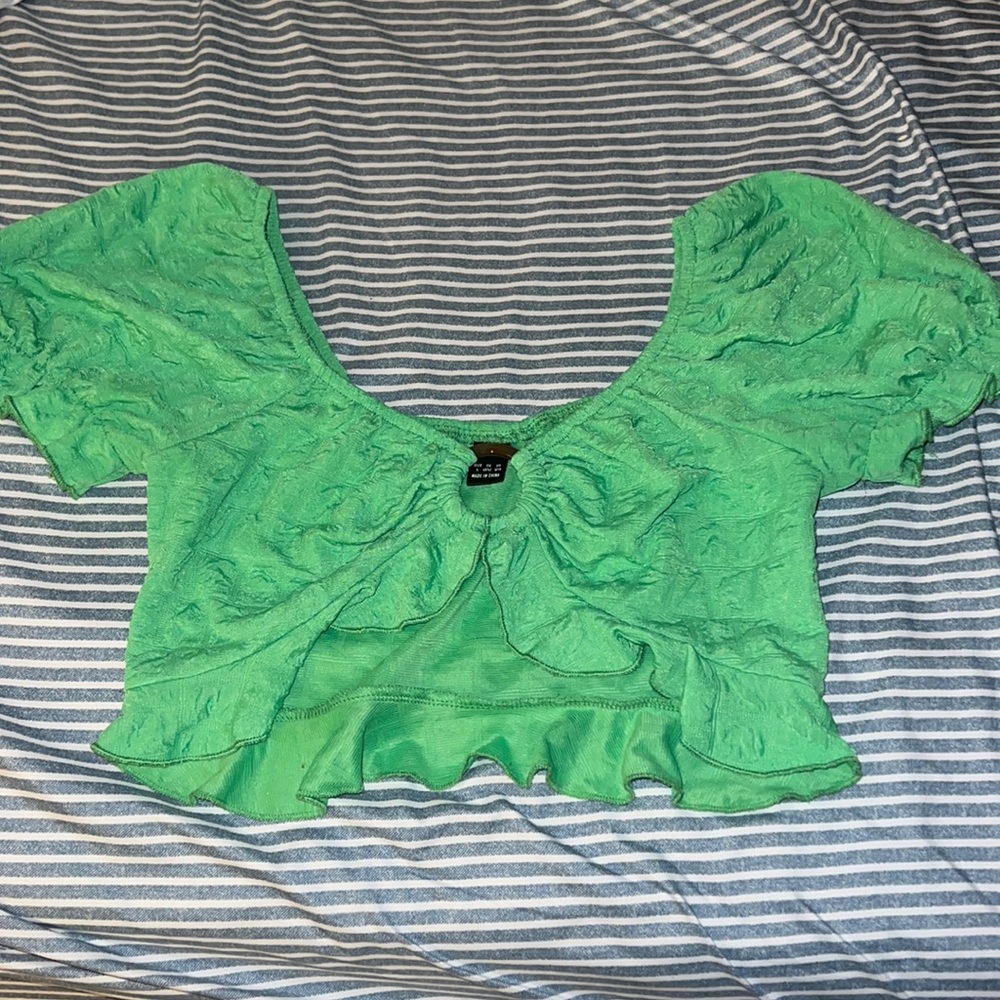 Green crop top